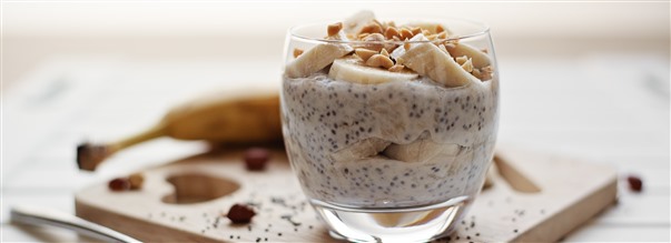 Chiagrd med mandelmlk og ndder