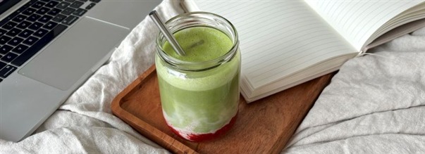 Hindbær Matcha af Helena Lien Nielsen