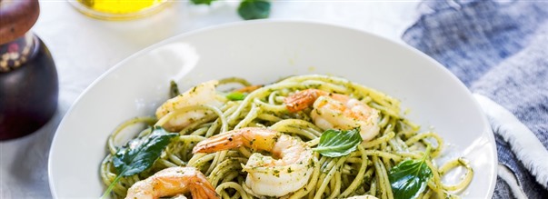 Rejepasta med pesto